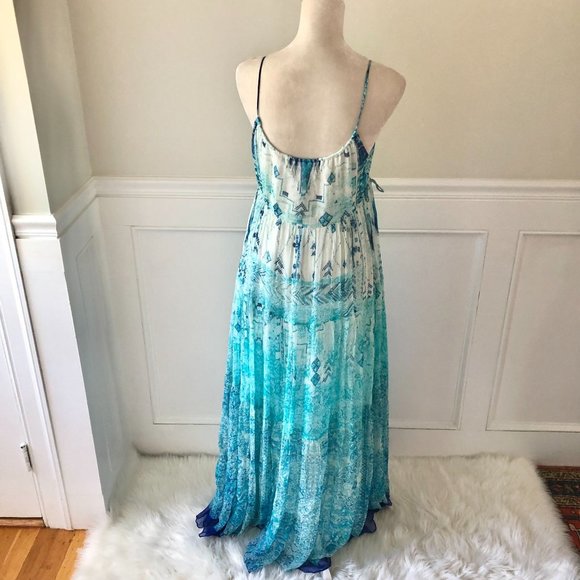 HEMANT & NANDITA Blue and White Maxi Dress - Picture 6 of 9